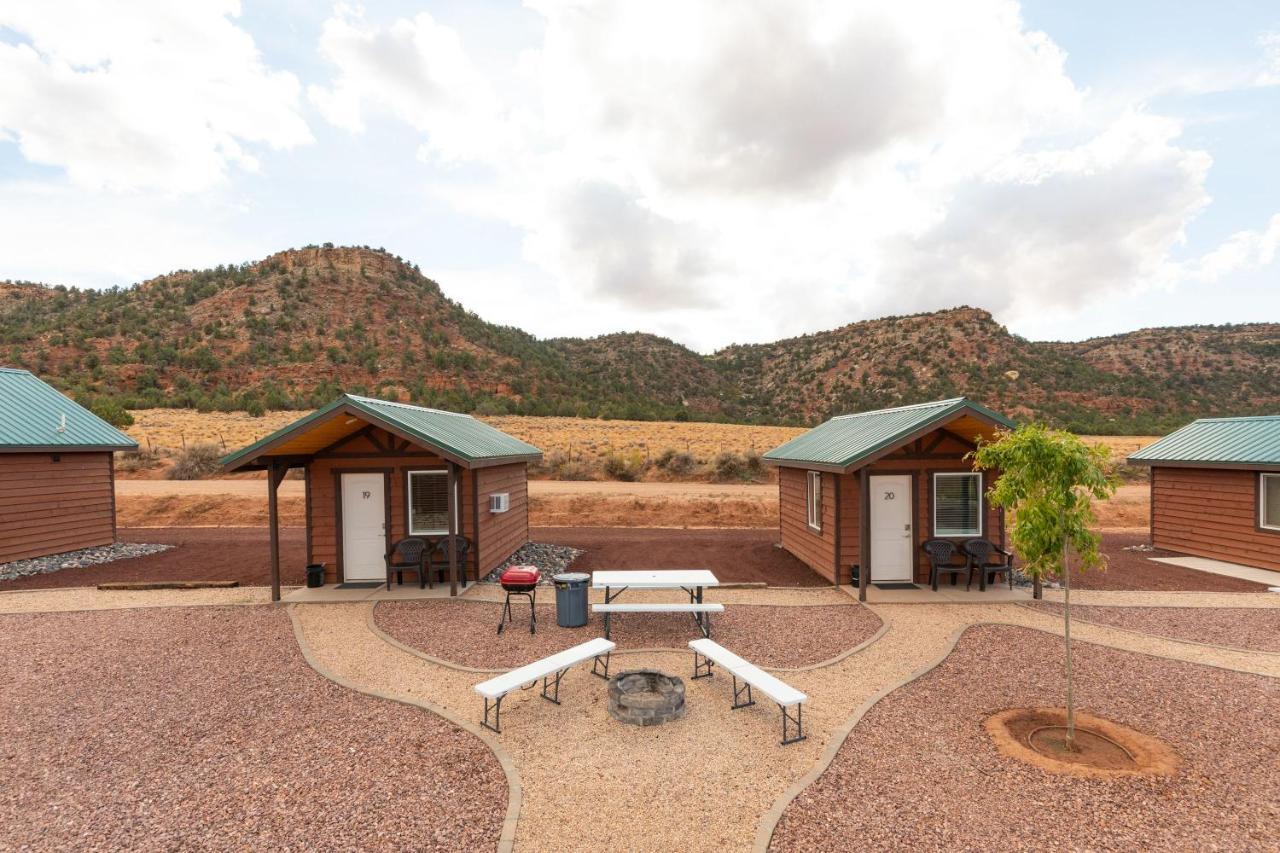 Apple Valley Gooseberry Lodges Zion National Park Area מראה חיצוני תמונה